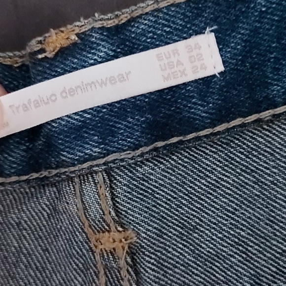 Zara Denim Shorts🛍 - Picture 6 of 9